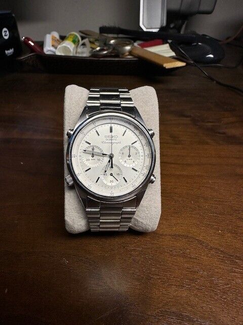 Seiko 7A28-7020 Quartz Chronograph James Bond “A View to a Kill