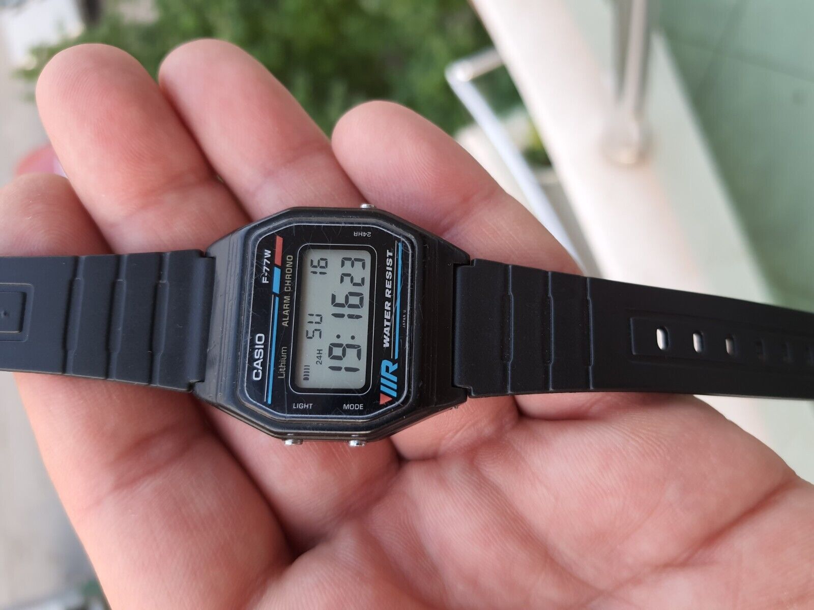 Casio Quartz F-77W Digital Vintage Men's Watch | WatchCharts