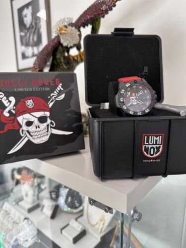 Luminox hot sale jolly roger