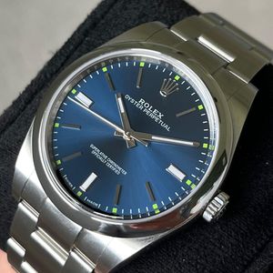 cv3.5sq　2C 100m Rolex Oyster Perpetual 39 114300 Price as of September 2026