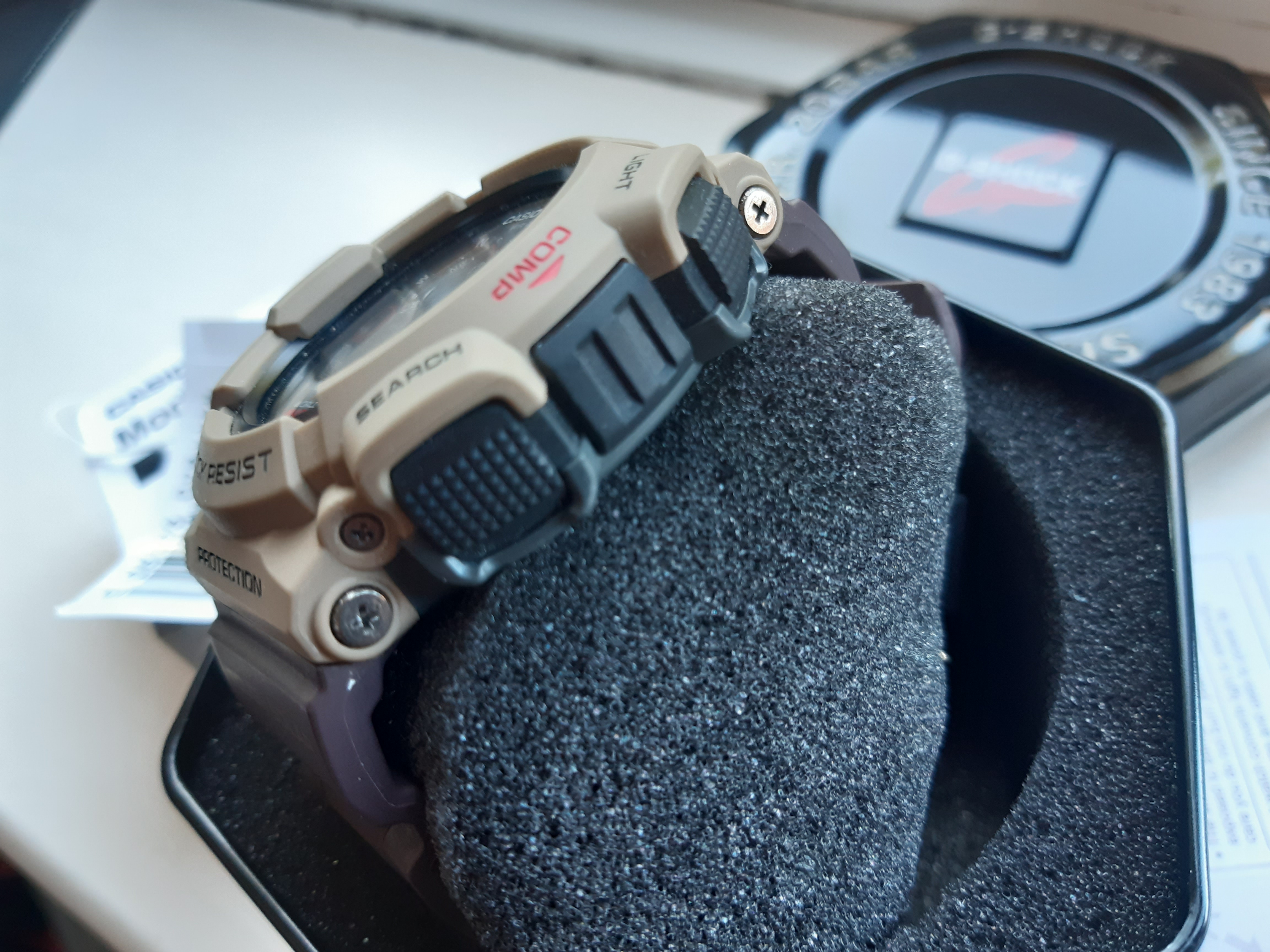 UK Casio G Shock G 9300 1ER Mudman with 4 bezels and 3 straps