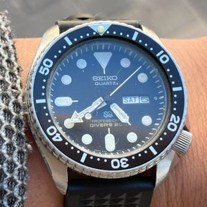 VINTAGE SEIKO QUARTZ DIVER 7C43-6011 PROFESSIONAL 200 M. JAPAN 37.5 MM.  WATCH | WatchCharts Marketplace