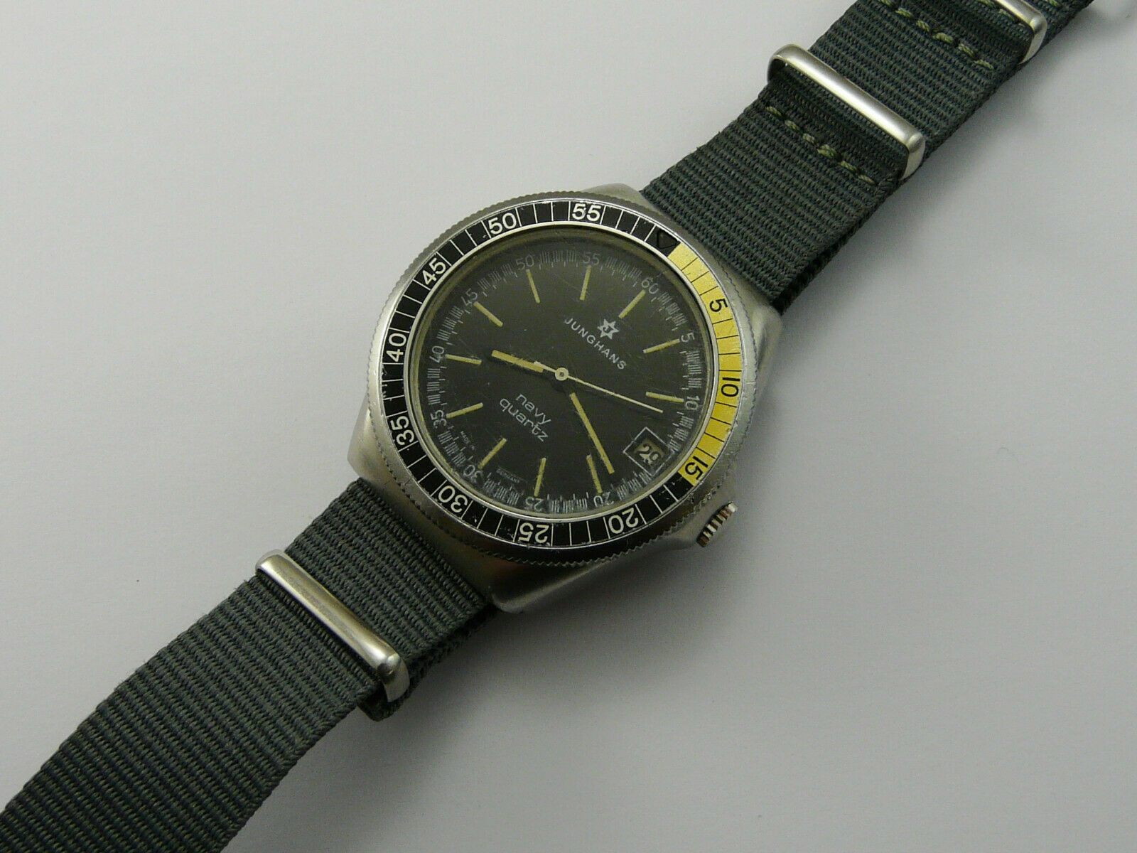 VINTAGE c1980 JUNGHANS 10 4760 GERMAN MADE NAVY DIVERS GENTS