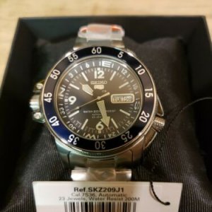 Seiko Atlas Automatic Divers Watch SKZ209J1 Dark Blue with Compass Chapter  Ring | WatchCharts