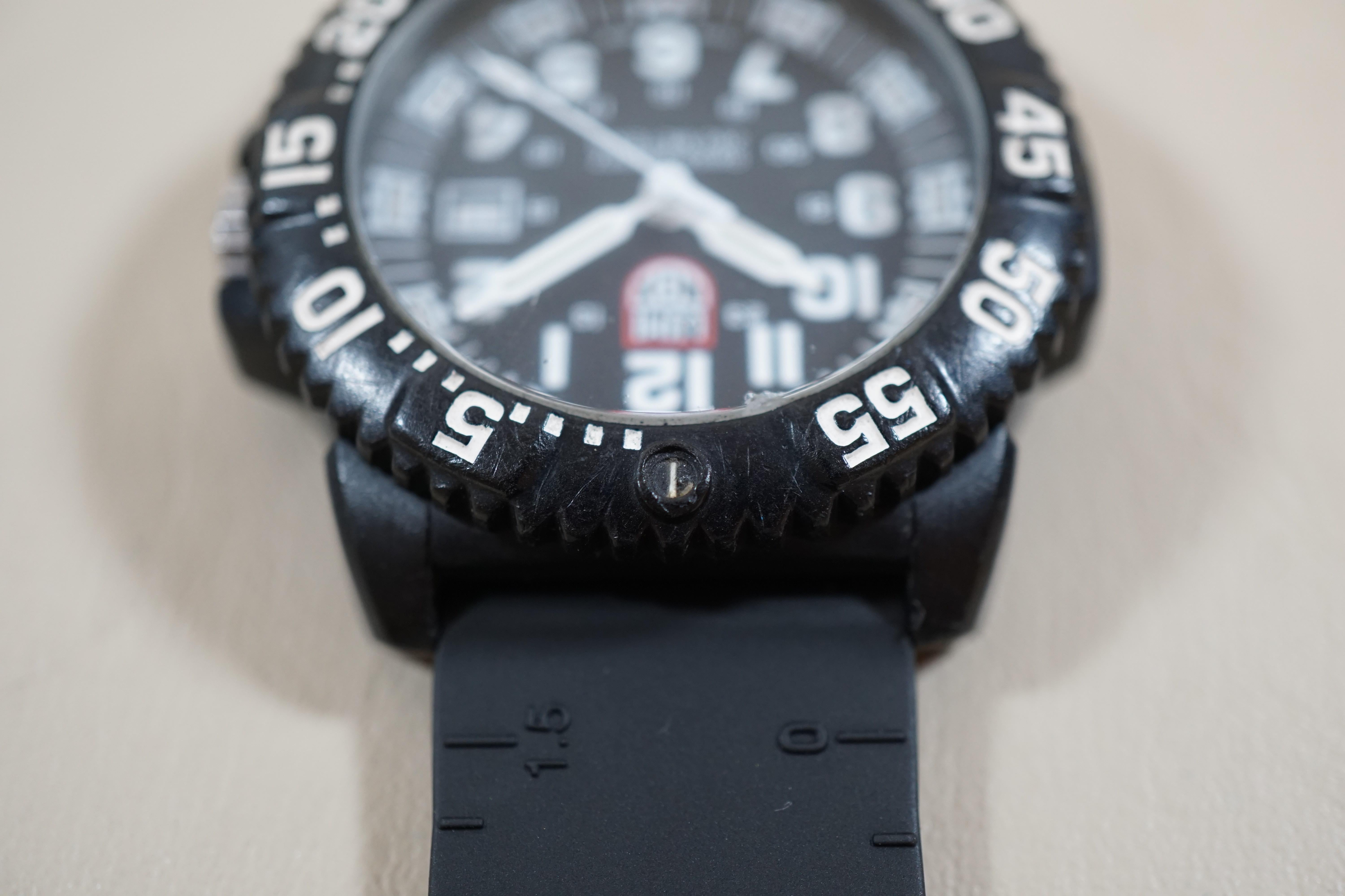 WTS Luminox Colormark XS.3051 Navy Seal 200 Meters Swiss Quartz