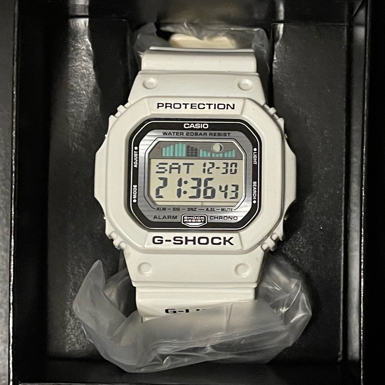 WTS] Casio G-Shock GLX-5600-7 G-Lide Tide & Moon Graph White Square Digital  Watch 5600 w/Full Kit | WatchCharts