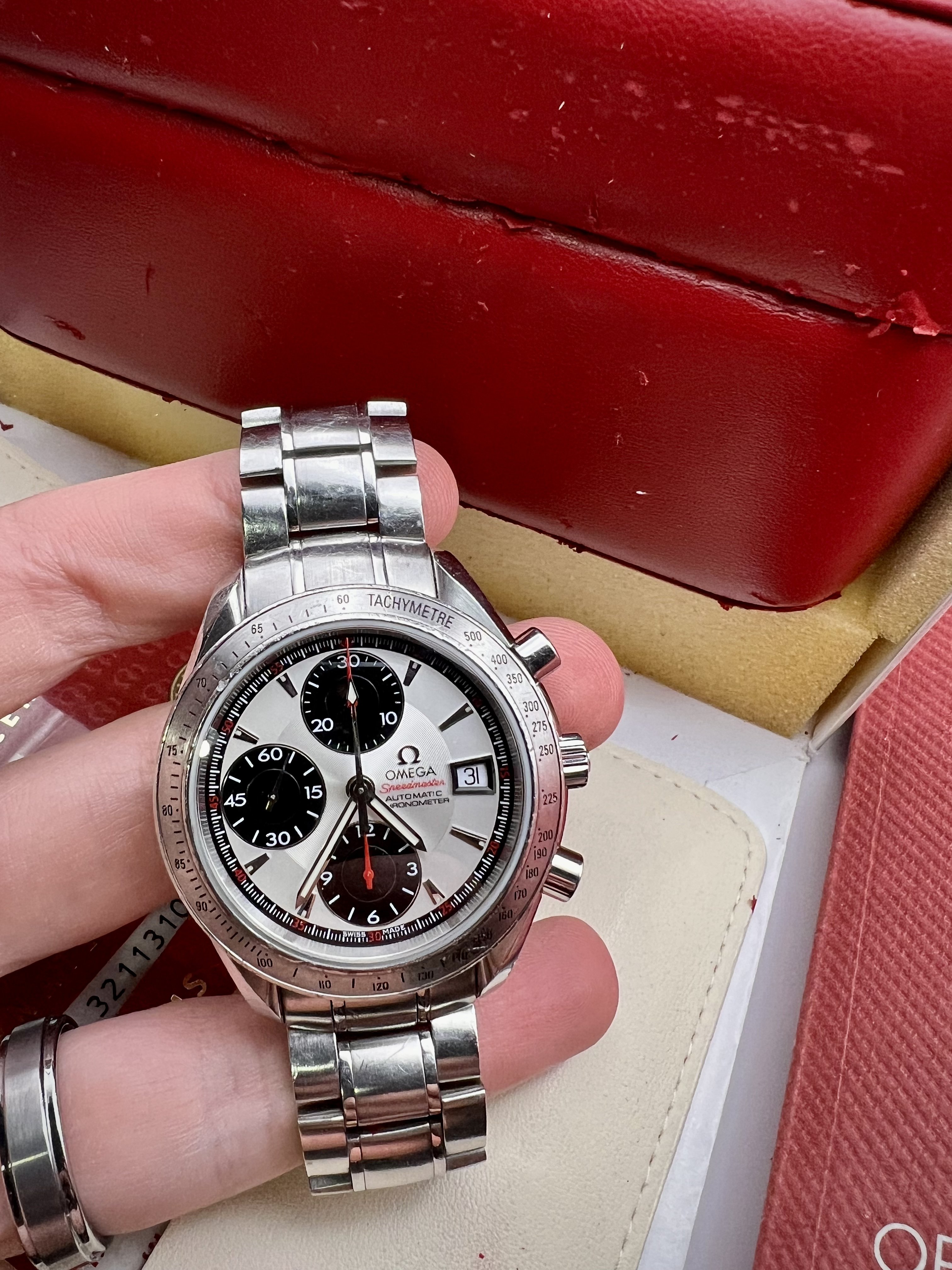 Omega speedmaster online 3211.31