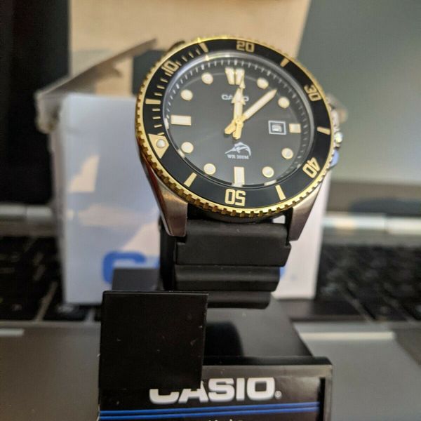 Casio MDV-106G Gold Duro Marlin 200m Mint | WatchCharts Marketplace