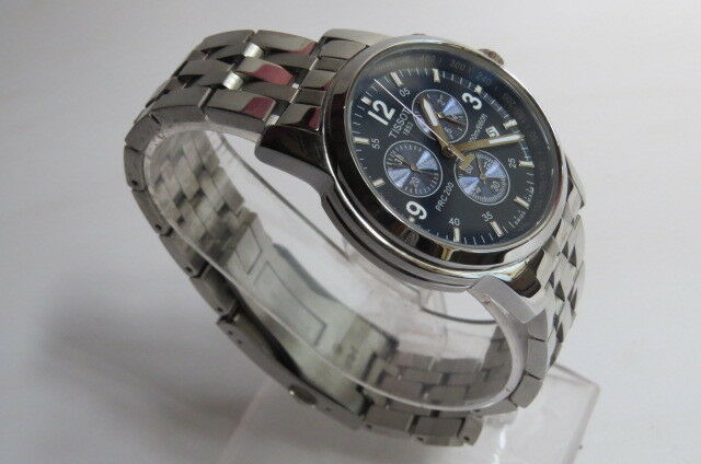 Swiss TISSOT PRC 200 Quartz Wrist watch for Men Light Use No.T461