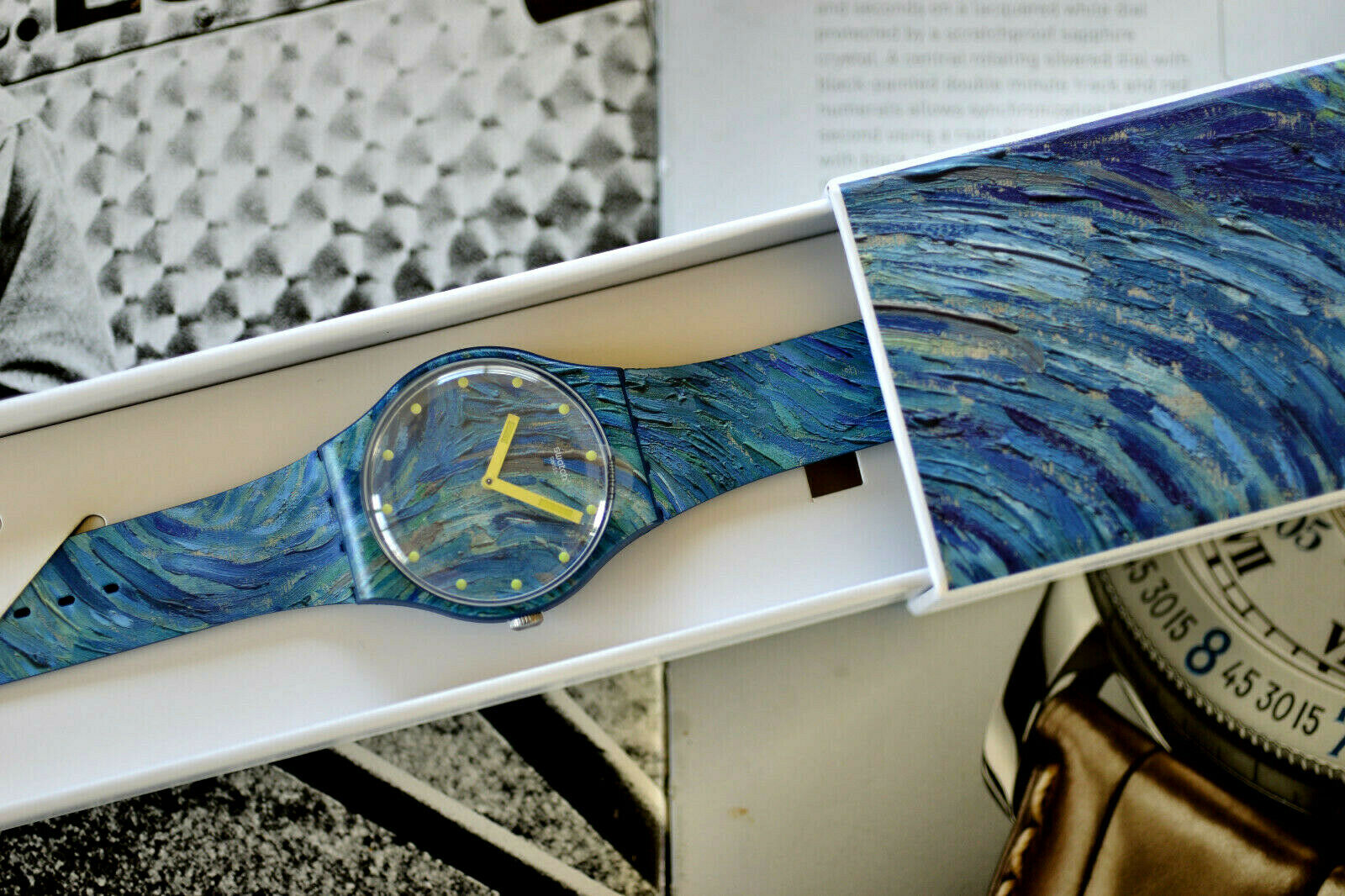 NEW in Box! Swatch MOMA STARRY NIGHT By VINCENT VAN GOGH Stunning