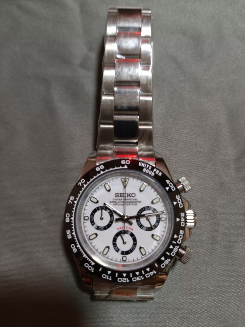 Seiko Panda Daytona Quartz movement. High quality Seiko VK63