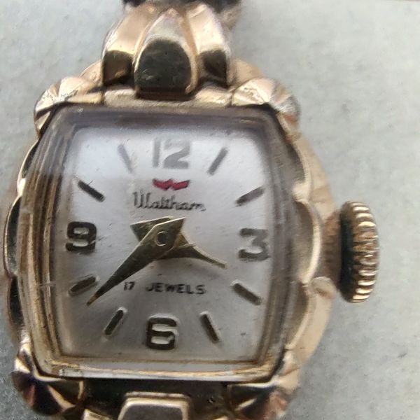 Vintage Lady Waltham 1950s 17 Jewels Working Red