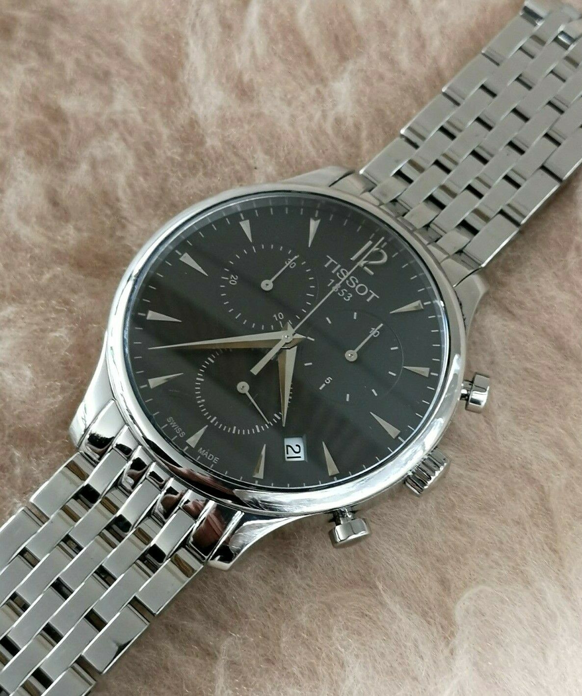 TISSOT Tradition T06361A 腕時計 Tissot Tradition 42mm | Model T0636101603700 | Tissot