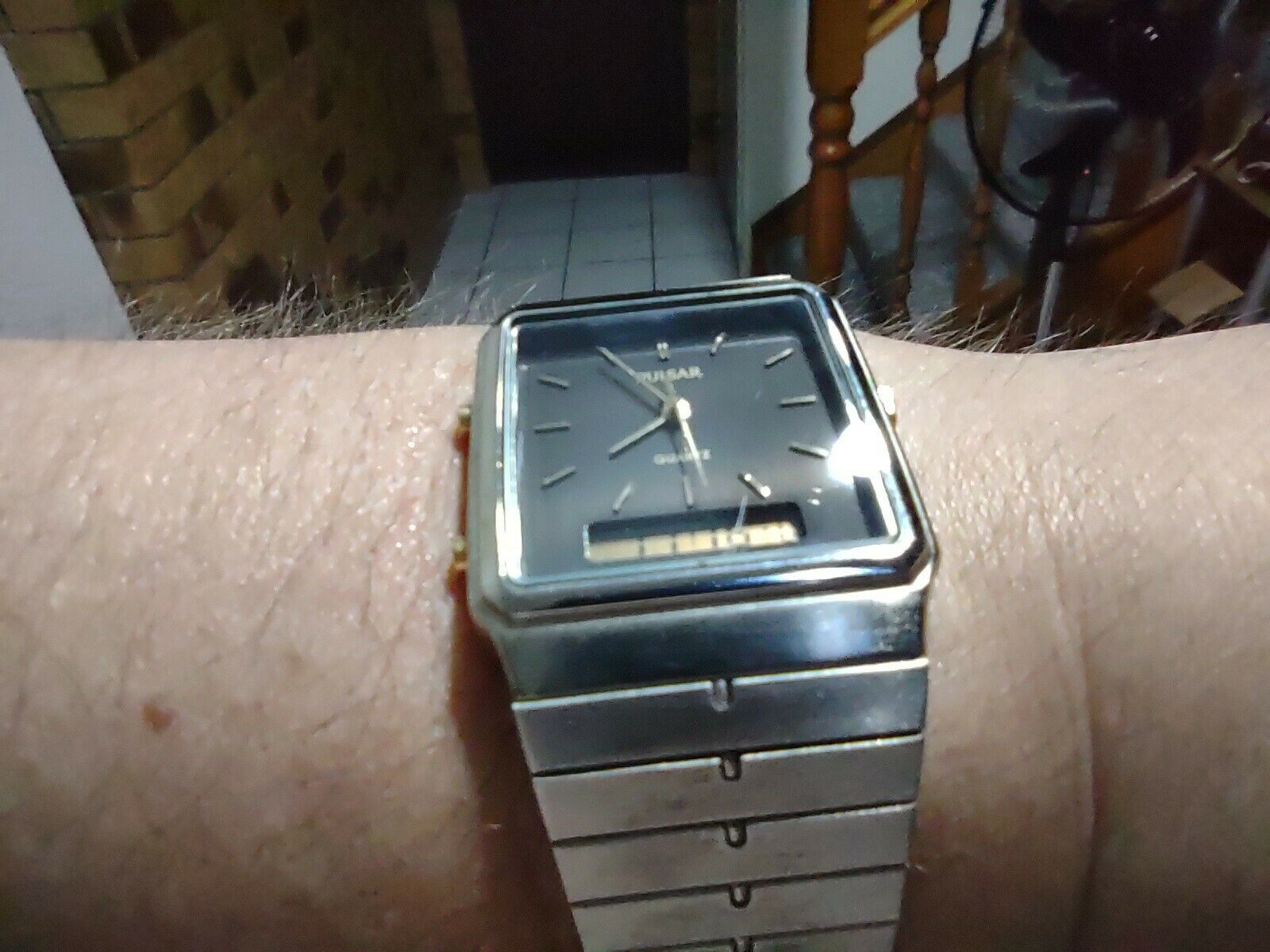 Pulsar Quartz Watch with original box and manual - V041-5170