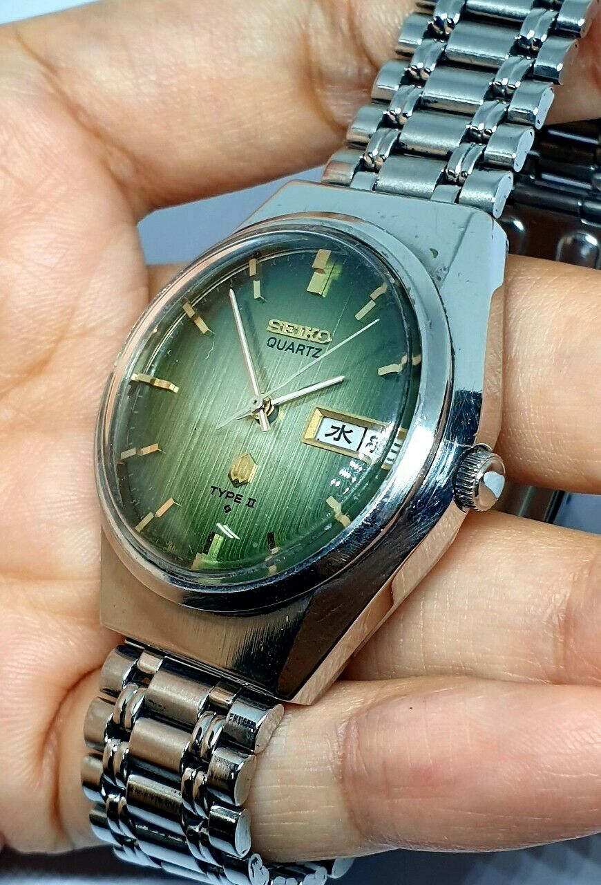 Seiko Type II Quartz 0903-8120 Green Kanji Eng Day Mens 1970s Vtg