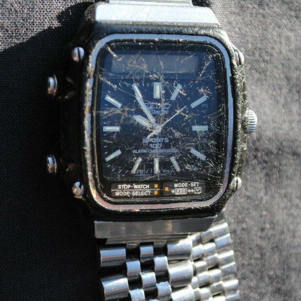 SEIKO quartz sports 100 alarm chronograph H3575110. Spares or repair