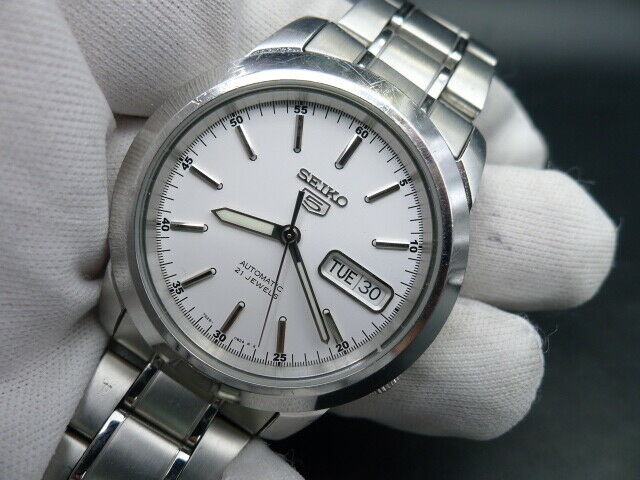 seiko 5 automatic white face