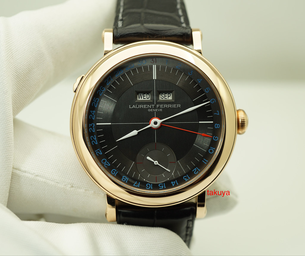 FSOT Laurent Ferrier GALET MONTRE ECOLE ANNUAL CALENDAR ROSE GOLD