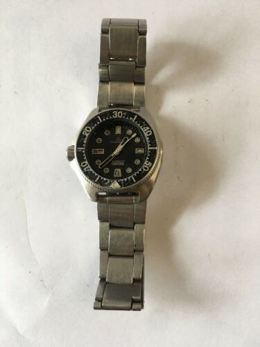 RARE VINTAGE SEIKO 2205 4090 F2 AUTOMATIC LADIES DIVER WATCH