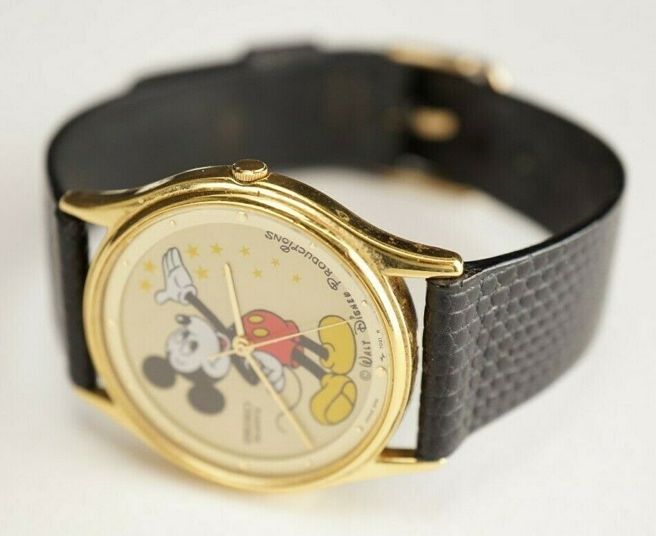 Vintage Seiko Quartz Mickey Mouse Watch 5P31-7009 RD | WatchCharts