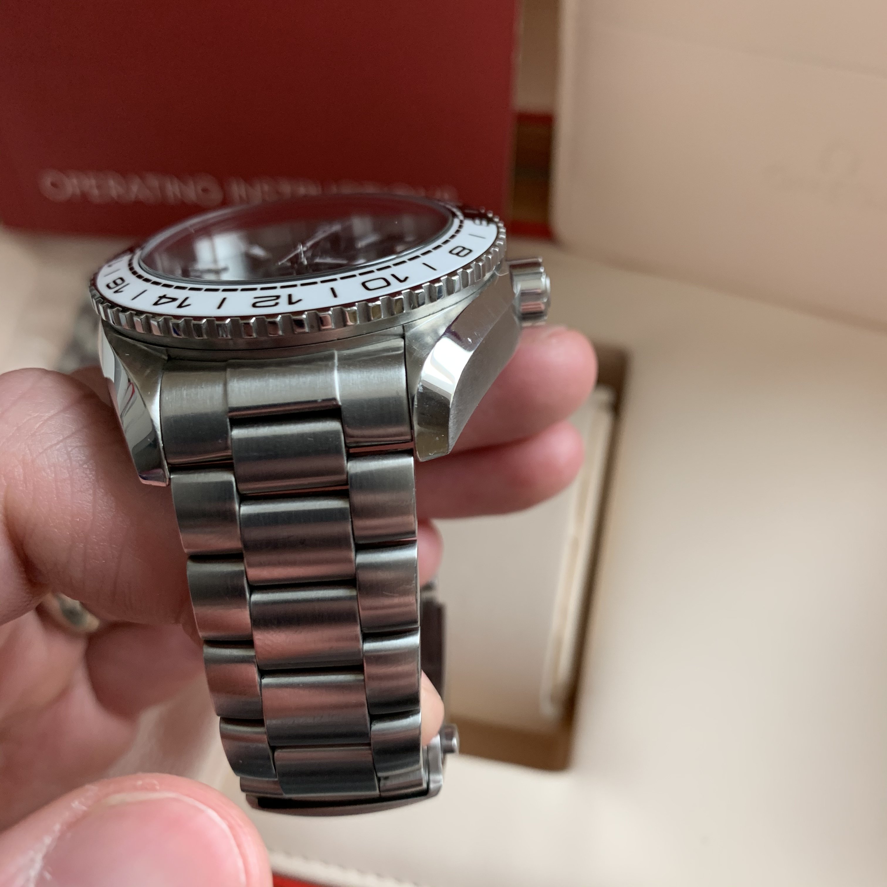 Omega cookies and cream gmt hotsell