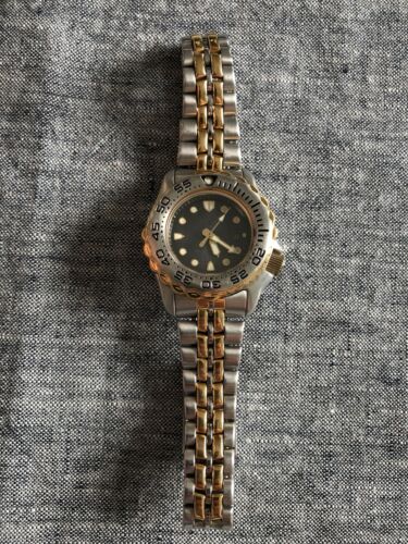 Seiko 7N85 0A00 Womens Or Young Mens Vintage Dive Watch 1995