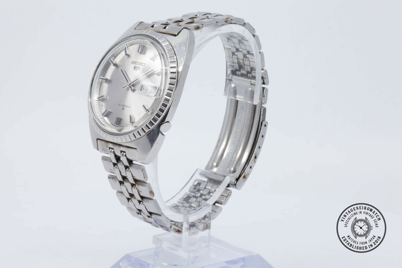 VINTAGE SEIKO 5 AUTOMATIC 6119-8230 MENS WATCH JAPAN | WatchCharts 
