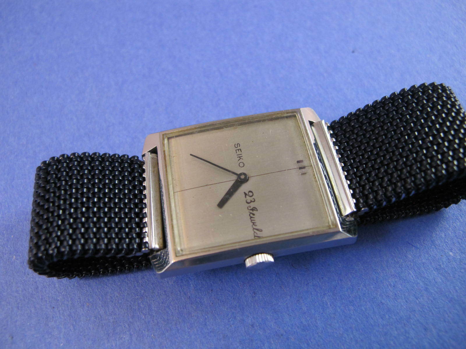 SEIKO JAPAN MENS VINTAGE 23J DRESS WATCH 2519 3002 RECTANGULAR no