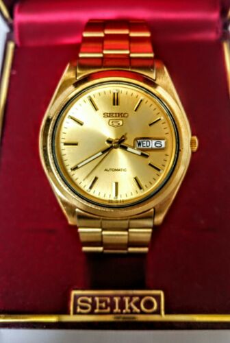 VINTAGE SEIKO 5 AUTOMATIC GOLD TONE WATCH 7S26-0440 ,21 JEWELS