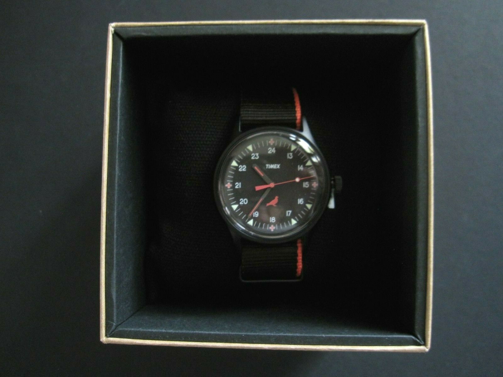 tw2r78200⭐️新品⭐️Timex Staple Pigeon コラボ Staple Pigeon x Timex Watch Collab MK1 Aluminum Black