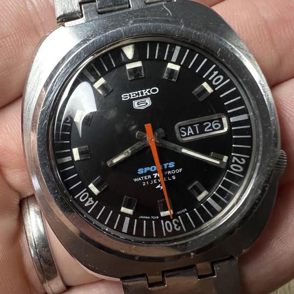 WTS] vintage Seiko 5 Sports Diver 7019-6000 ~ 299$ | WatchCharts