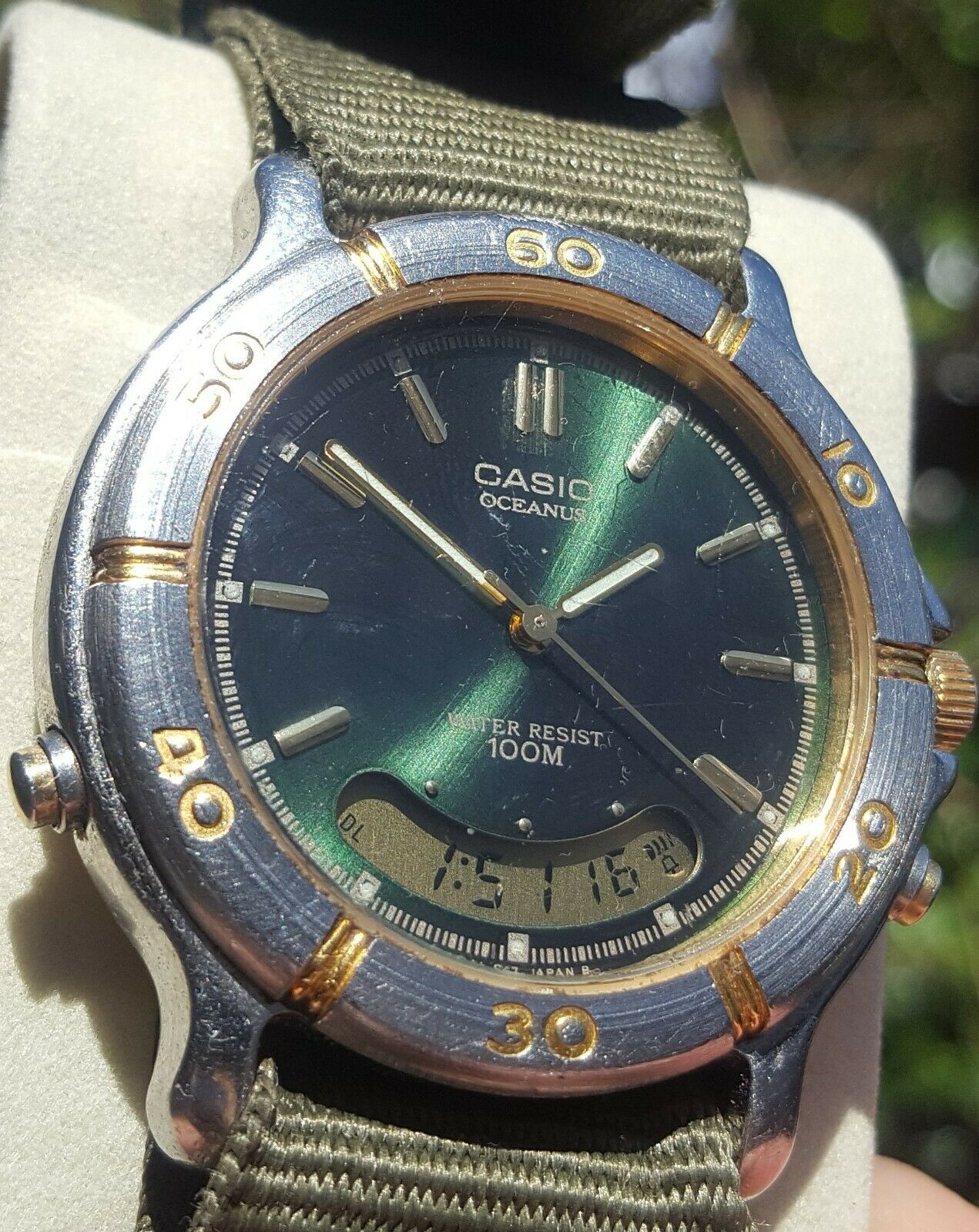 90 s Vintage Casio OCEANUS AW 502 388 Diver Ana Digi 100m