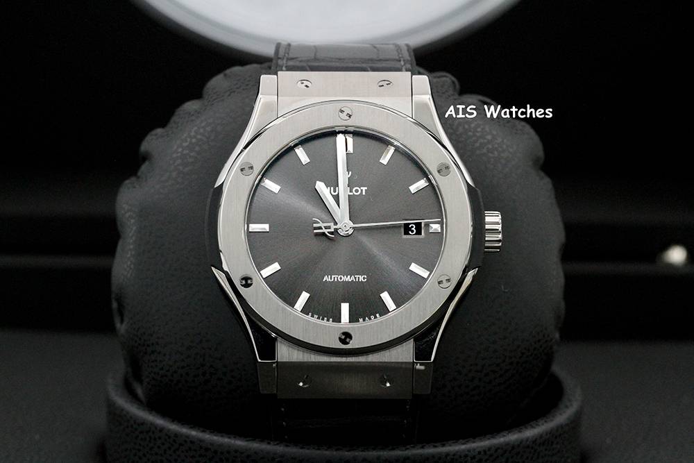 Grey hublot discount