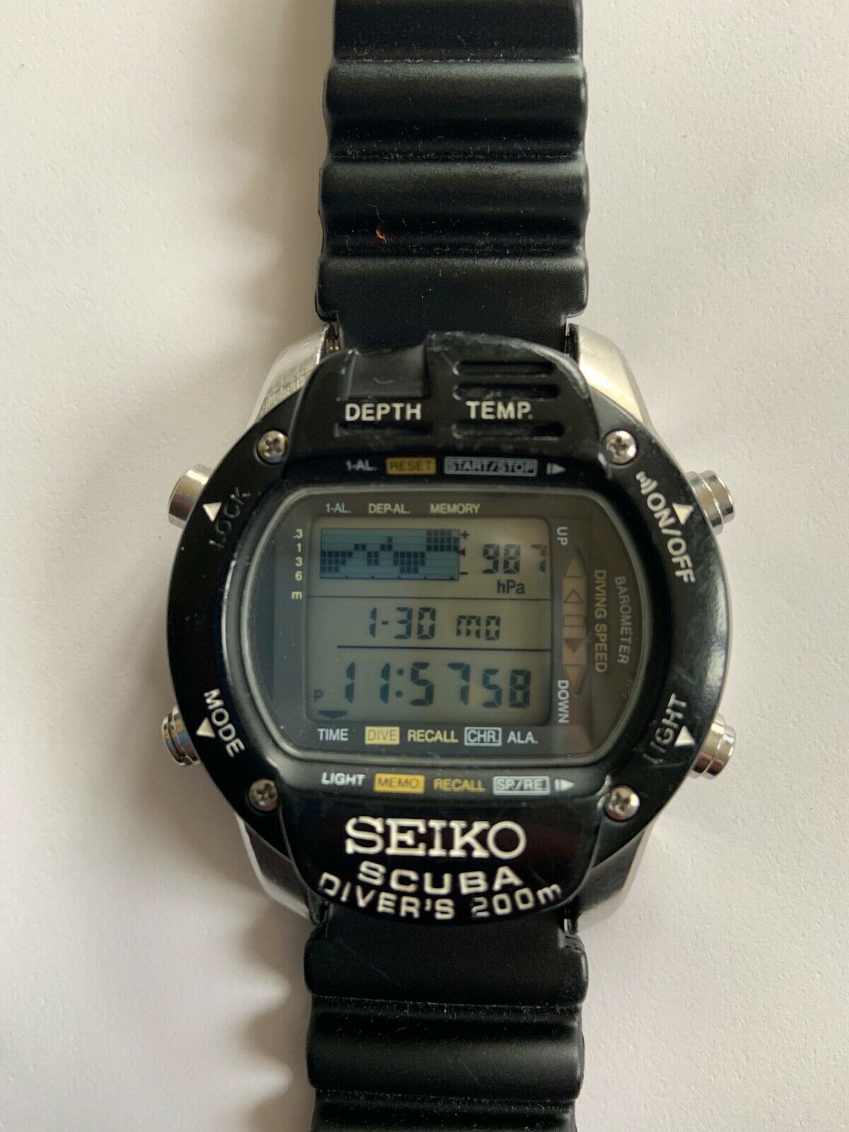 seiko scuba diver 200m digital