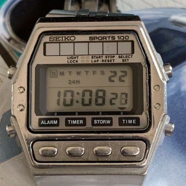 Seiko A557-5030 [AO] Silver Wave LCD Sports 100 Vintage Divers. 100%  Working | WatchCharts