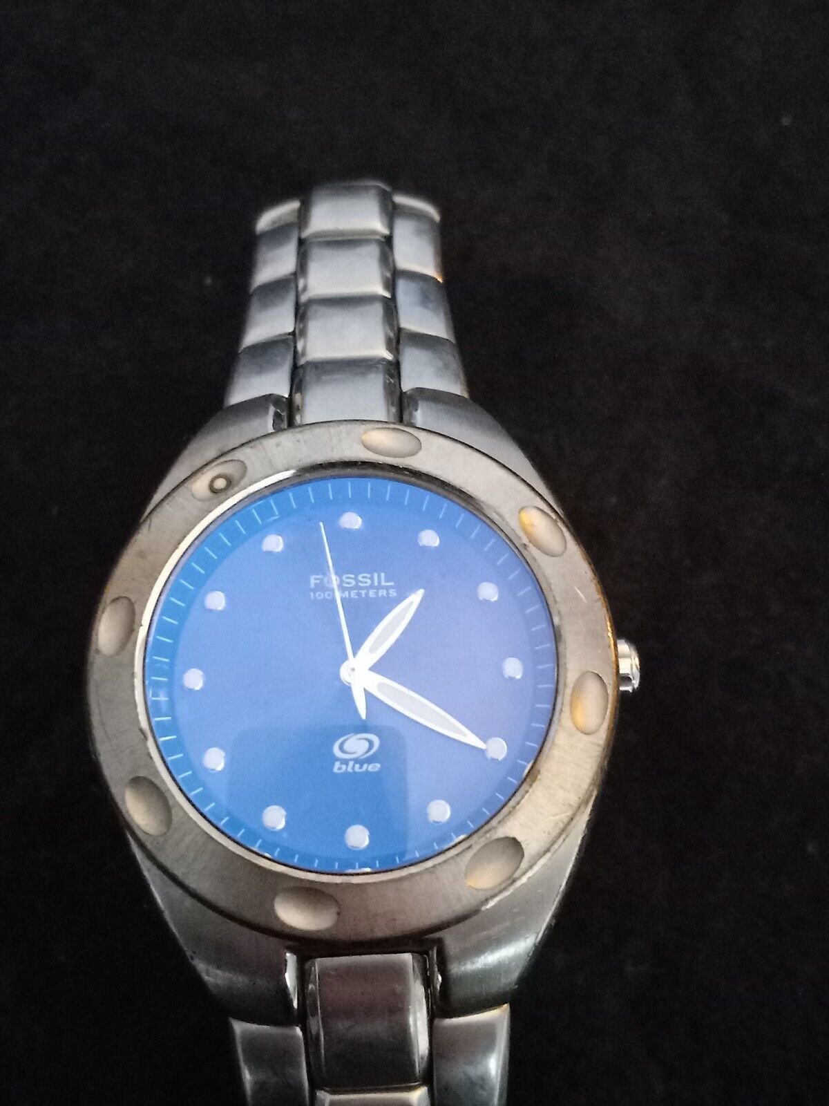 Stylish Vintage Fossil Watch in Blue