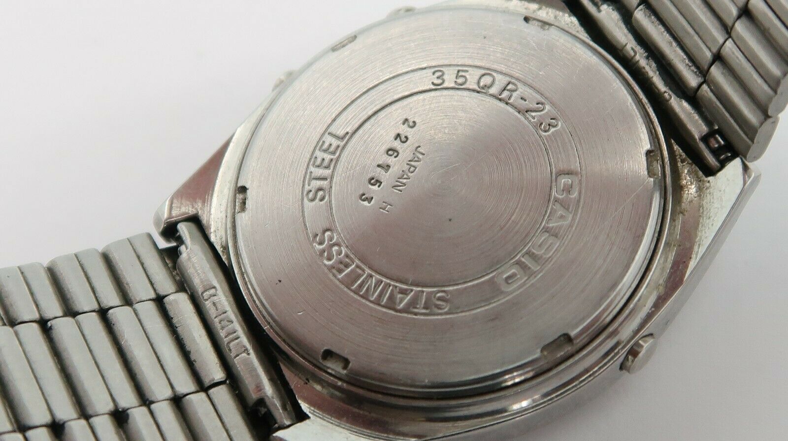 VINTAGE CASIO 35QR-23 GENTS WATCH circa 1977 JAPAN | WatchCharts