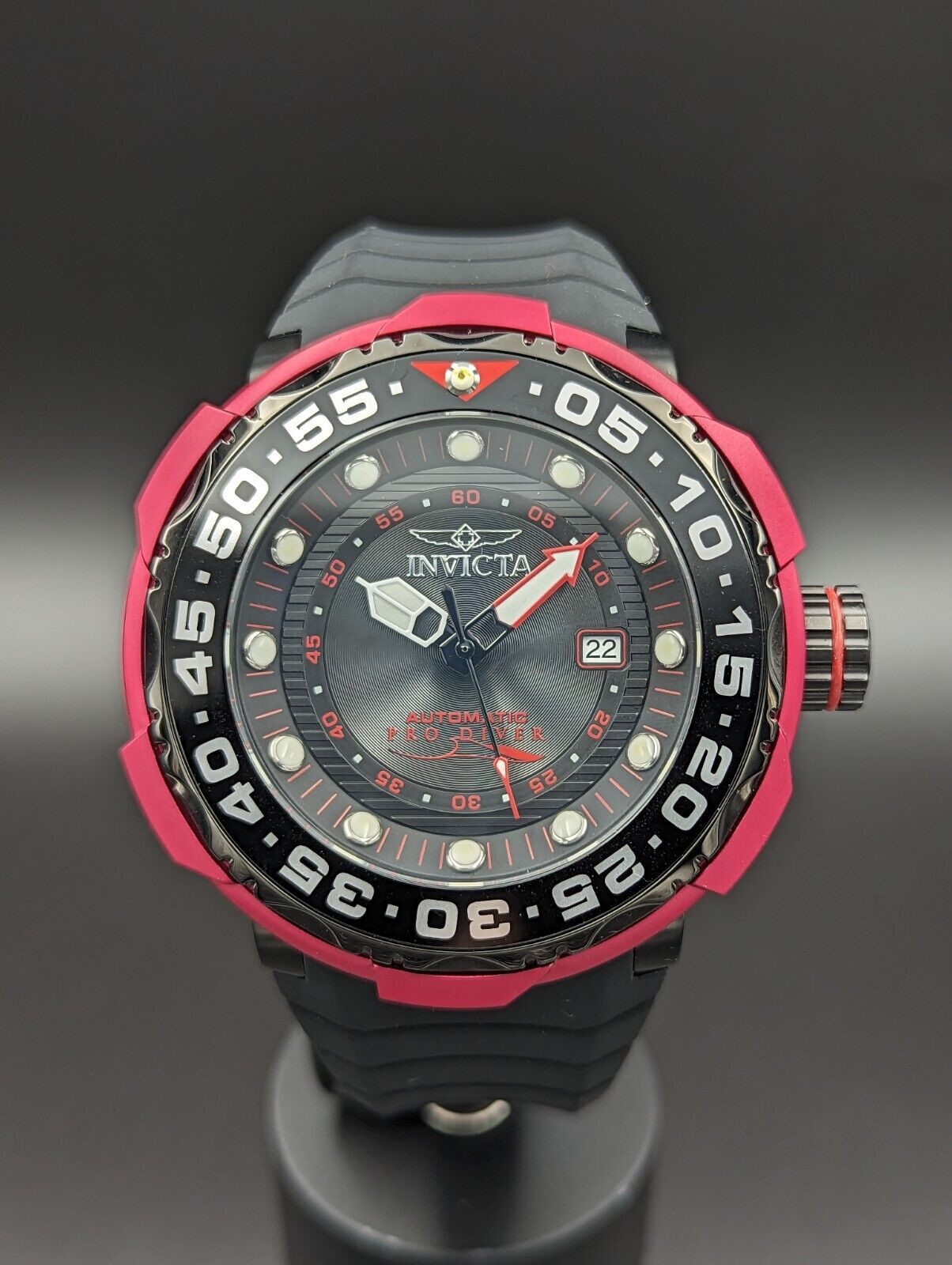 Invicta sea clearance monster