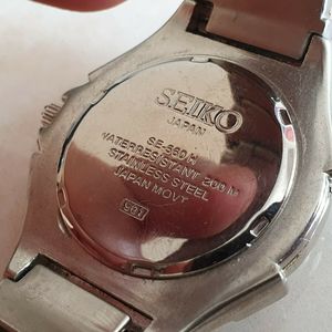 Seiko Quartz SE-560H Watch | WatchCharts