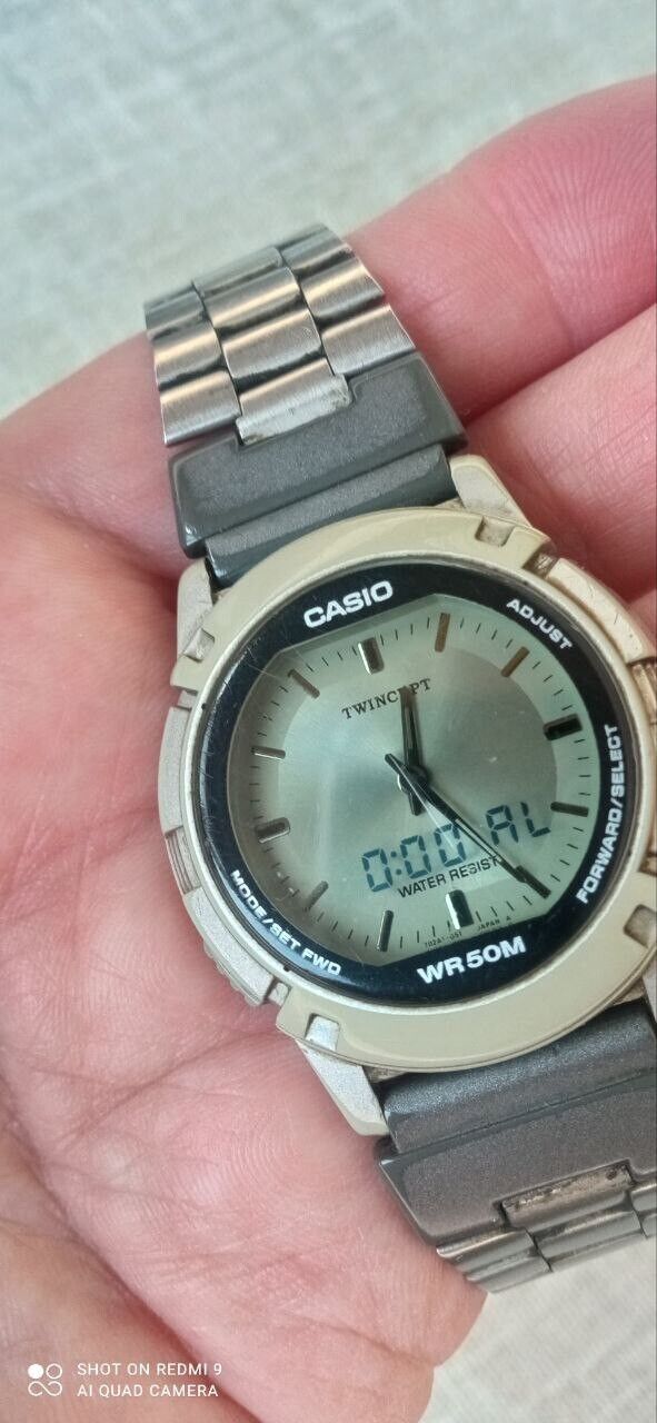 Casio ABX-20 (1349) Twincept Data Bank World Time digital/analogue