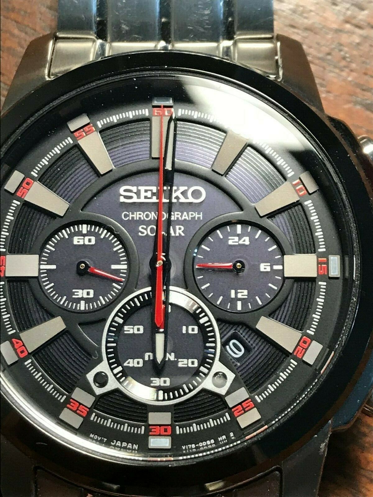 Seiko solar chronograph v175 on sale price