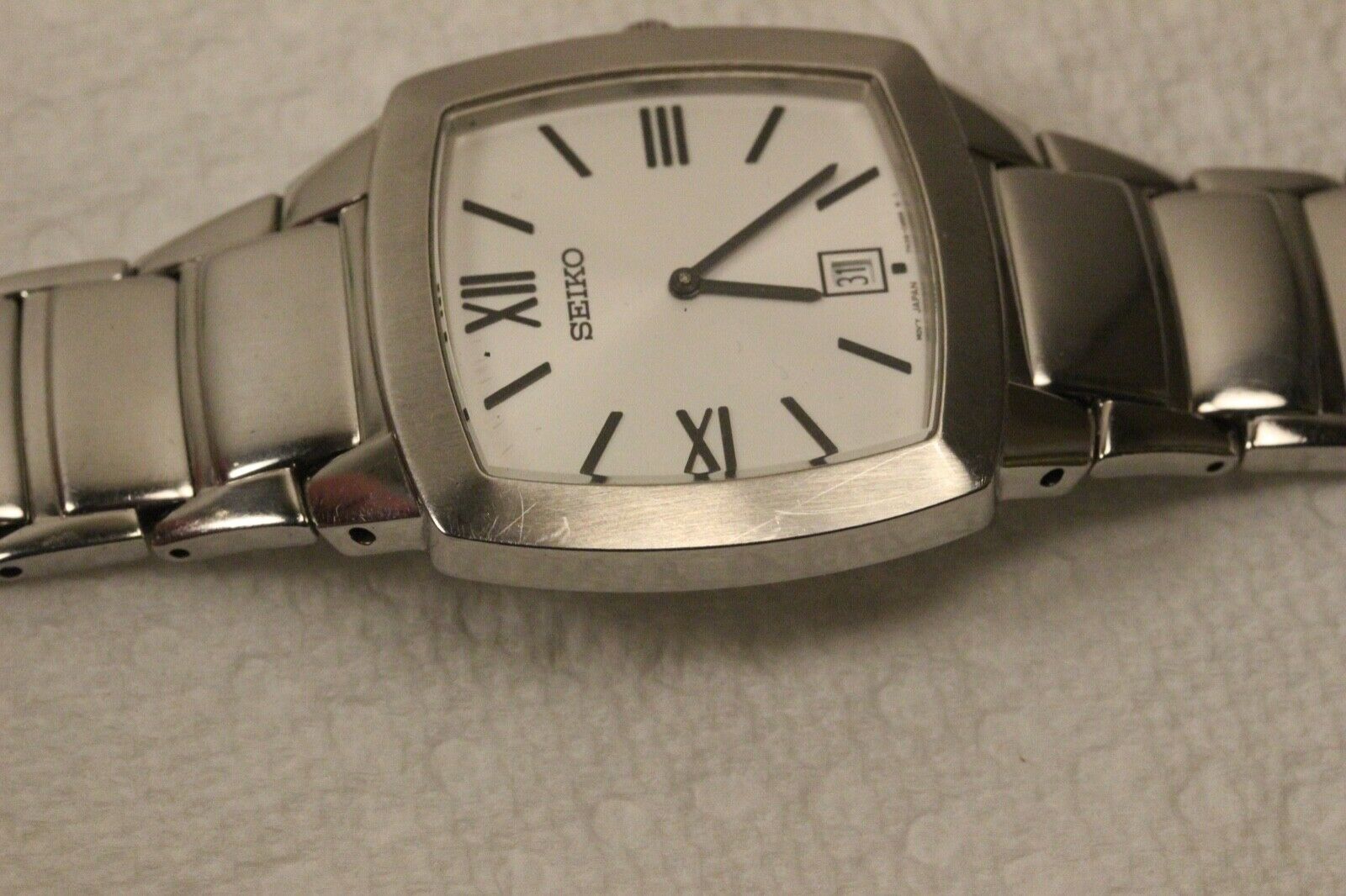 Seiko NOS Stainless Steel 7N39-0AS0 Mens Quartz Watch