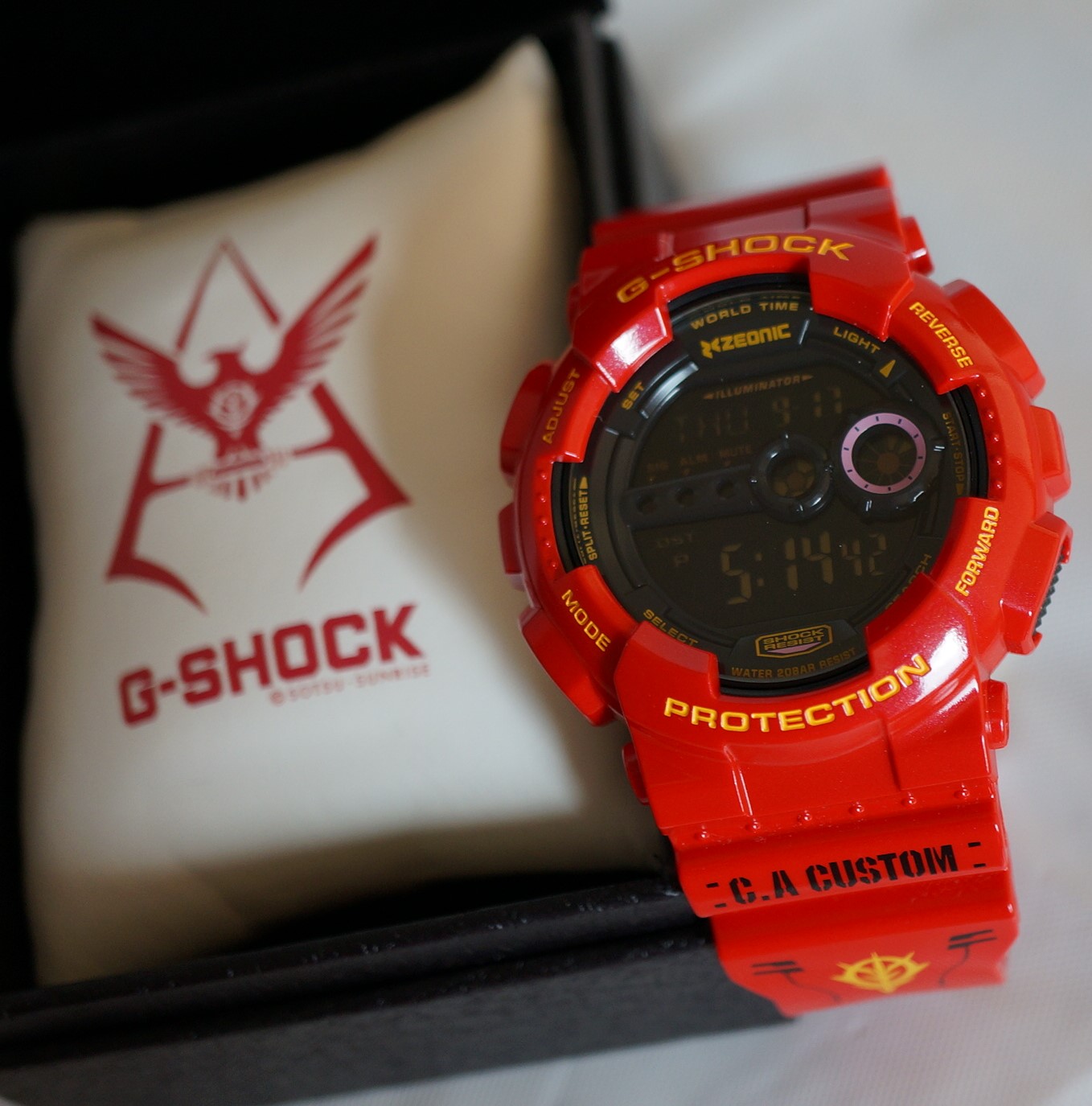 FS: Casio G-Shock x Gundam CHAR AZNABLE G-100 35th Anniversary