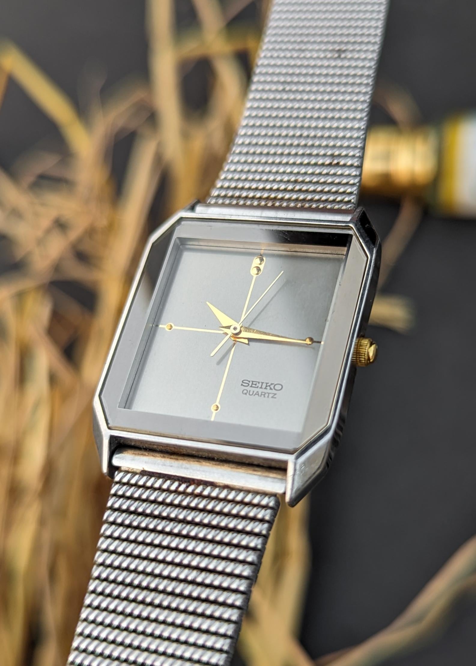WTS] Vintage JDM SEIKO - 9021-5030 // Tank shape quartz //- 129