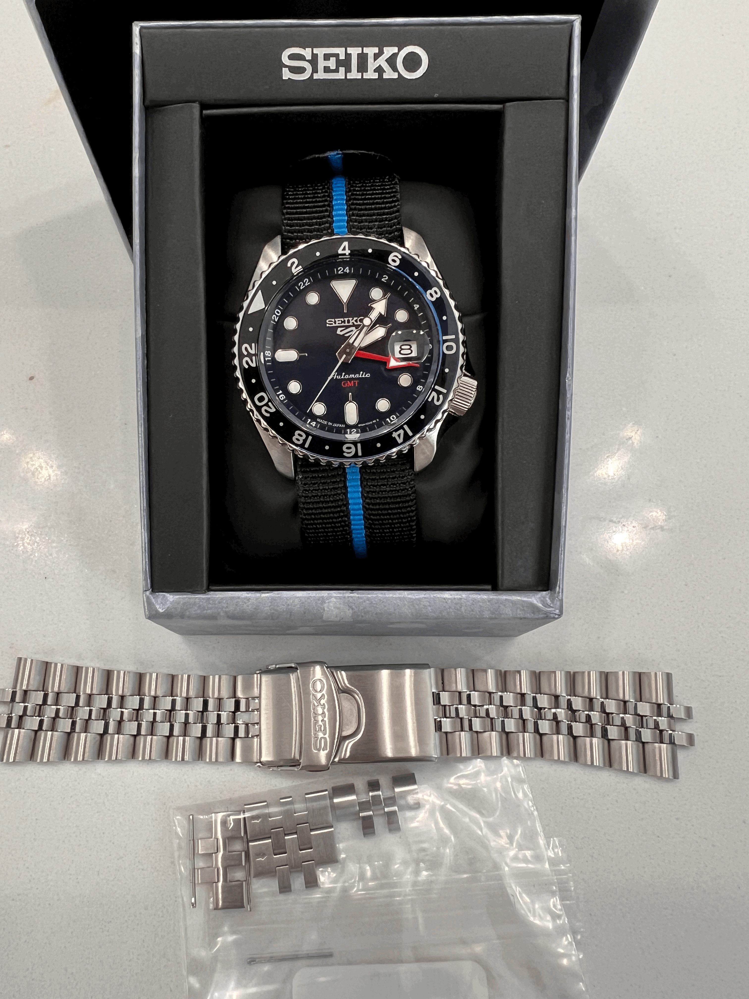 385 USD SEIKO SSK003 GMT MINT WatchCharts Marketplace