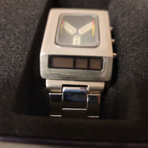 Back to the online future flux capacitor wristwatch