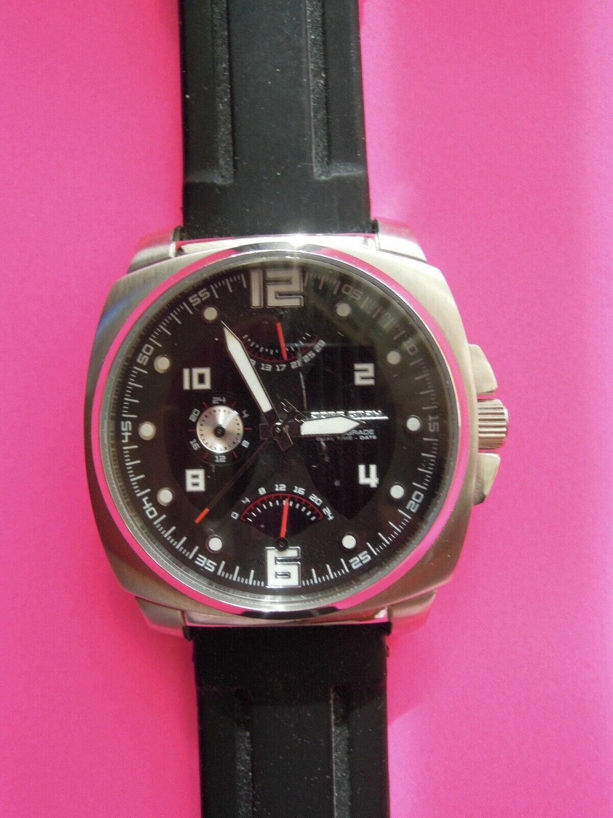 超特価激安 Jorg Gray Men's Watch Retrograde Black and Grey Dial Silicone Strap  JG1040-19 メンズ：サンガ