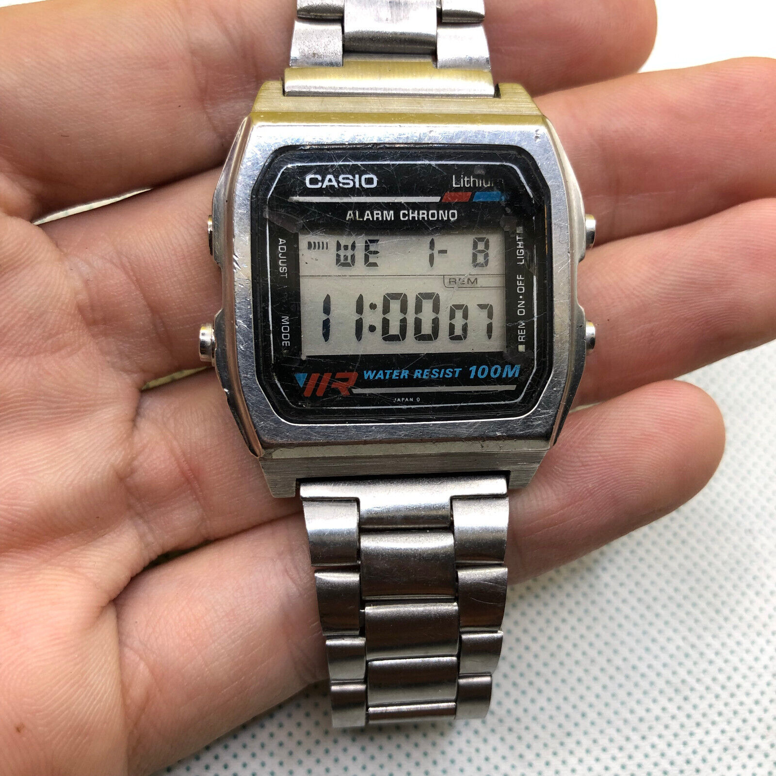 Casio 549 W-780 Alarm chrono Lithium Japan Watch