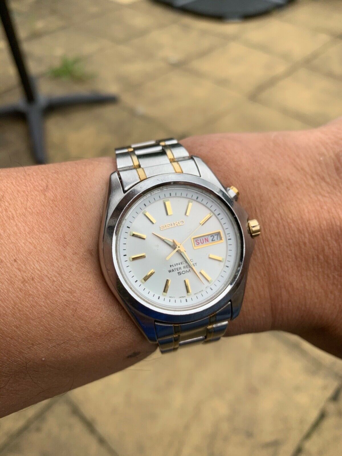 Seiko kinetic cheap white dial