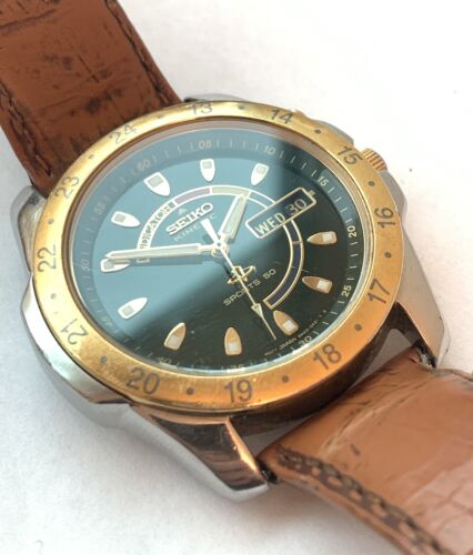 Seiko Kinetic 5M43 0A29 Sports 50 Stainless green Face Gold Bezel